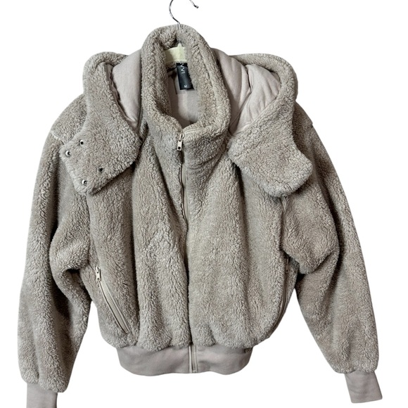 Savvi Jackets & Blazers - Savvi Amy Sherpa  jacket with hood, Size Medium, Oatmeal color,